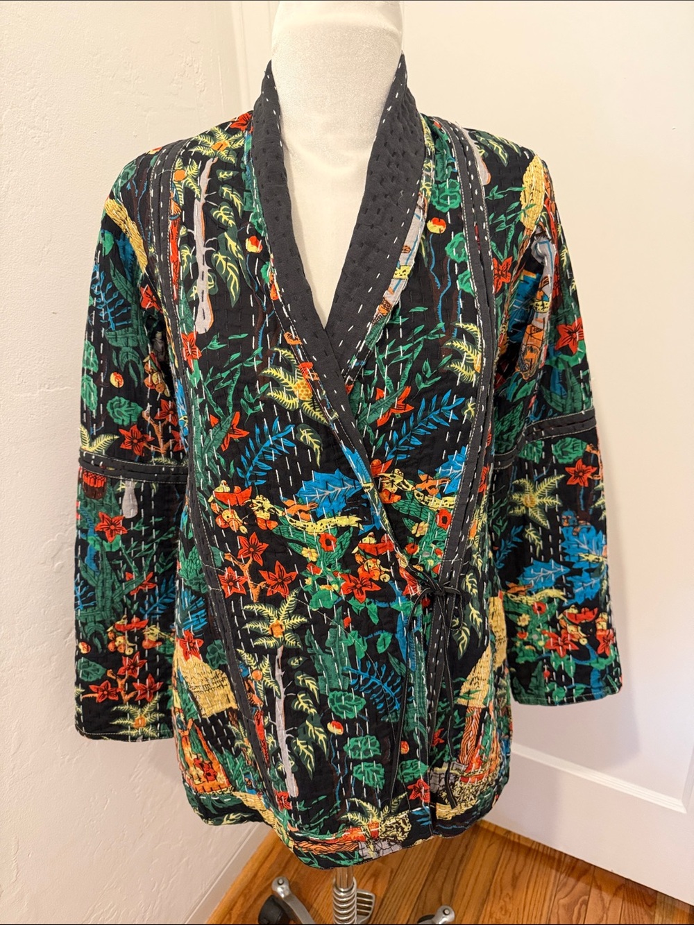 Vintage Friday Kahlo in Floral Wrap Blazer with Multicolor Botanical Print